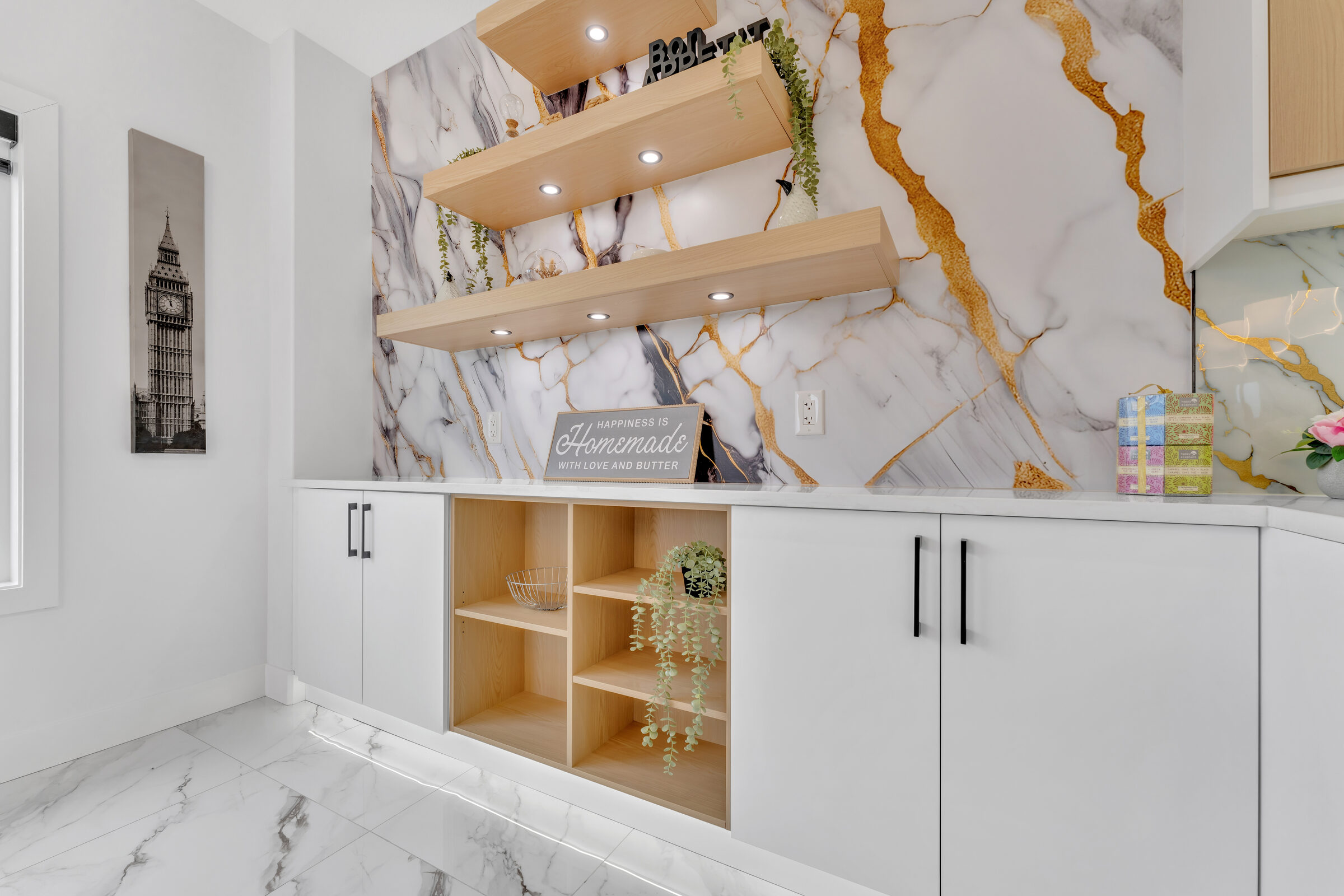 Butler's pantry